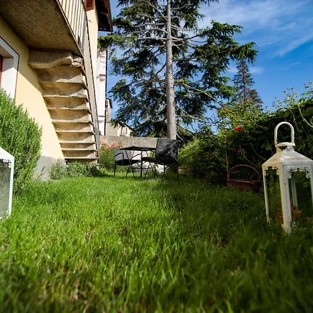 Altido Queen Bee Apartment Ponzone