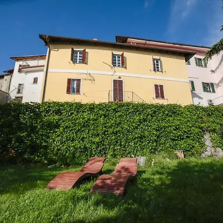 Apartment Altido Queen Bee Ponzone